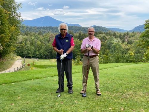 Vinny Martucci and his living donor on the golf course. 
